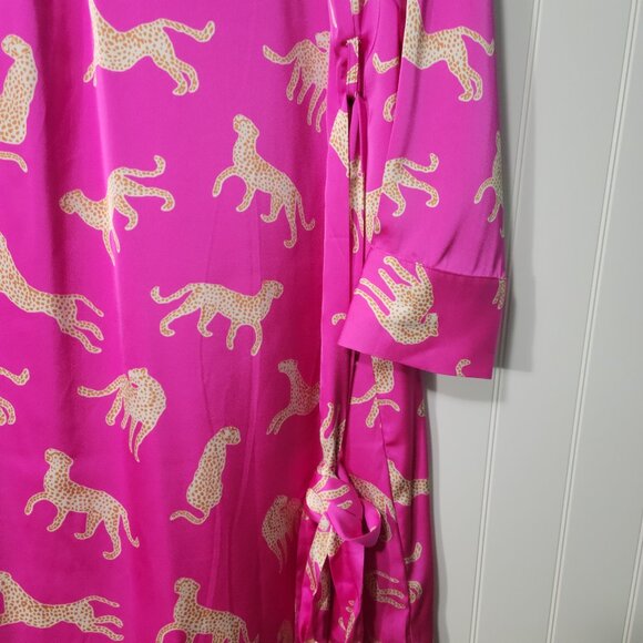 NWT Skies are Blue Curvy Pink Animal Cheetah Print Button Down Satin Shirt Dress - Picture 8 of 13
